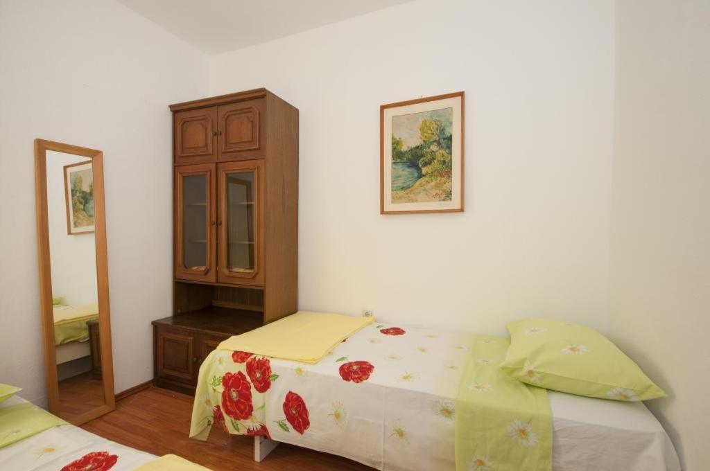 Apartments Kalajzic Pucisca Habitación foto